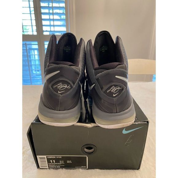 Lebron 8 V/2 Cool Grey main image 10